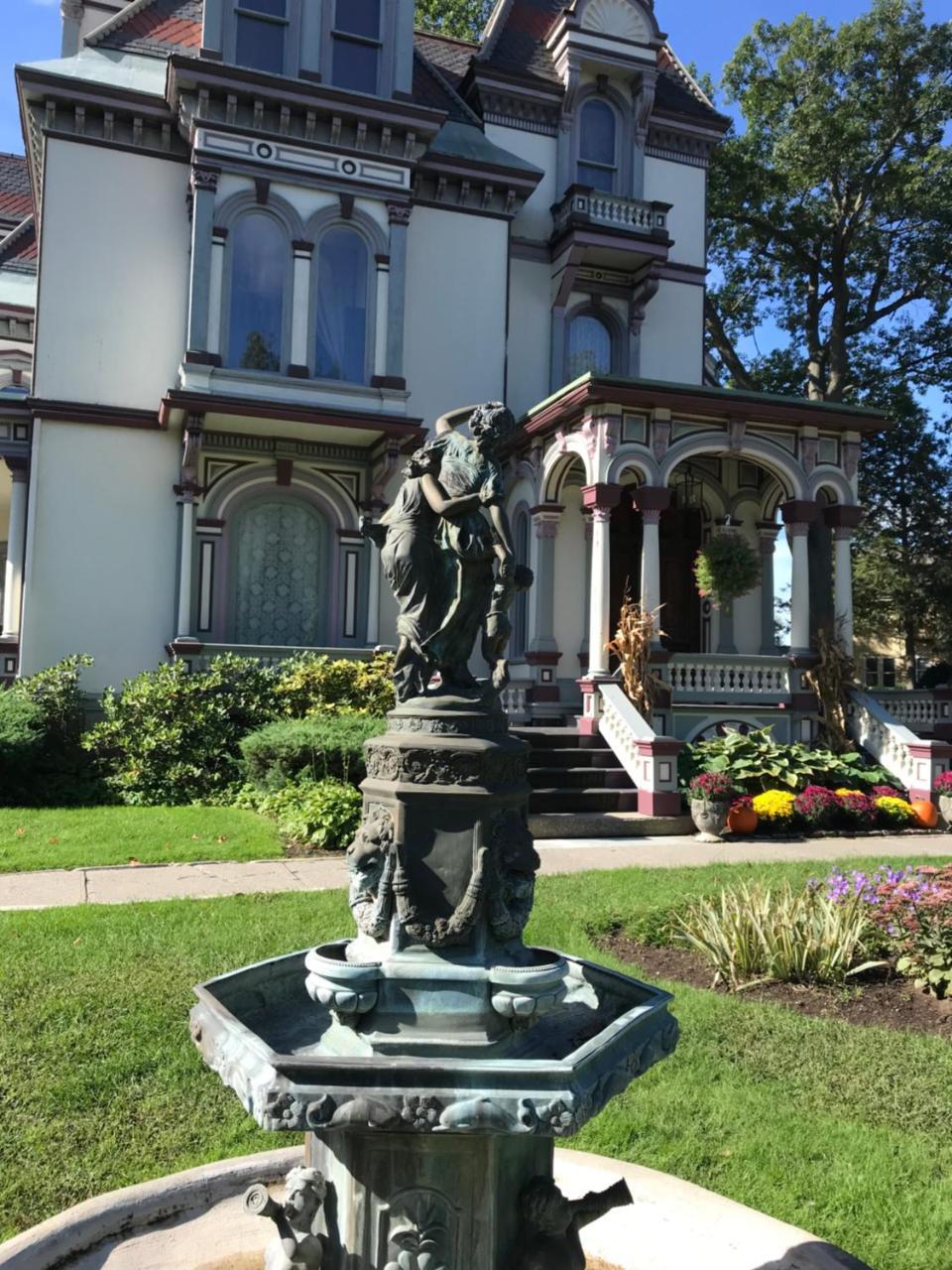 Batcheller Mansion Alojamento de Acomodação e Pequeno-almoço Saratoga Springs